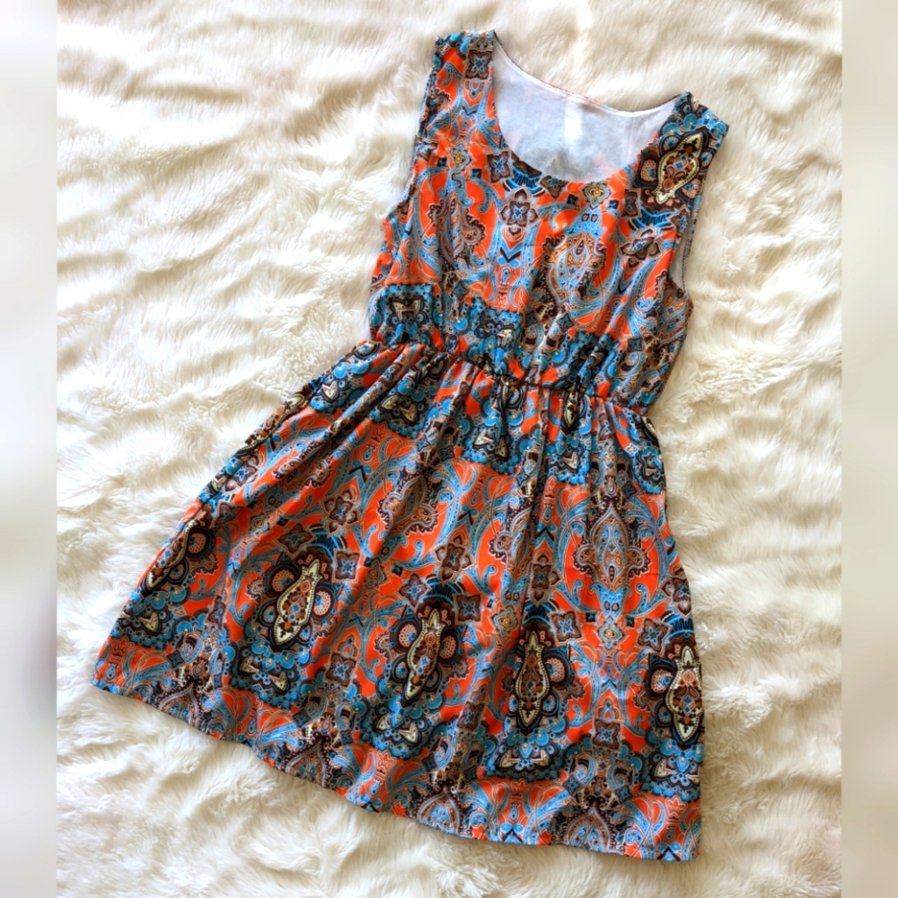 Classic Cut Patterned Summer Dress